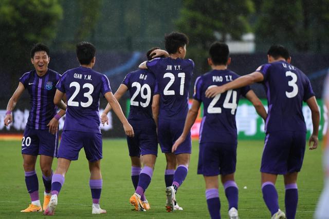 孙铭徽16+10广厦负吉林 贺希宁15分深圳胜北控